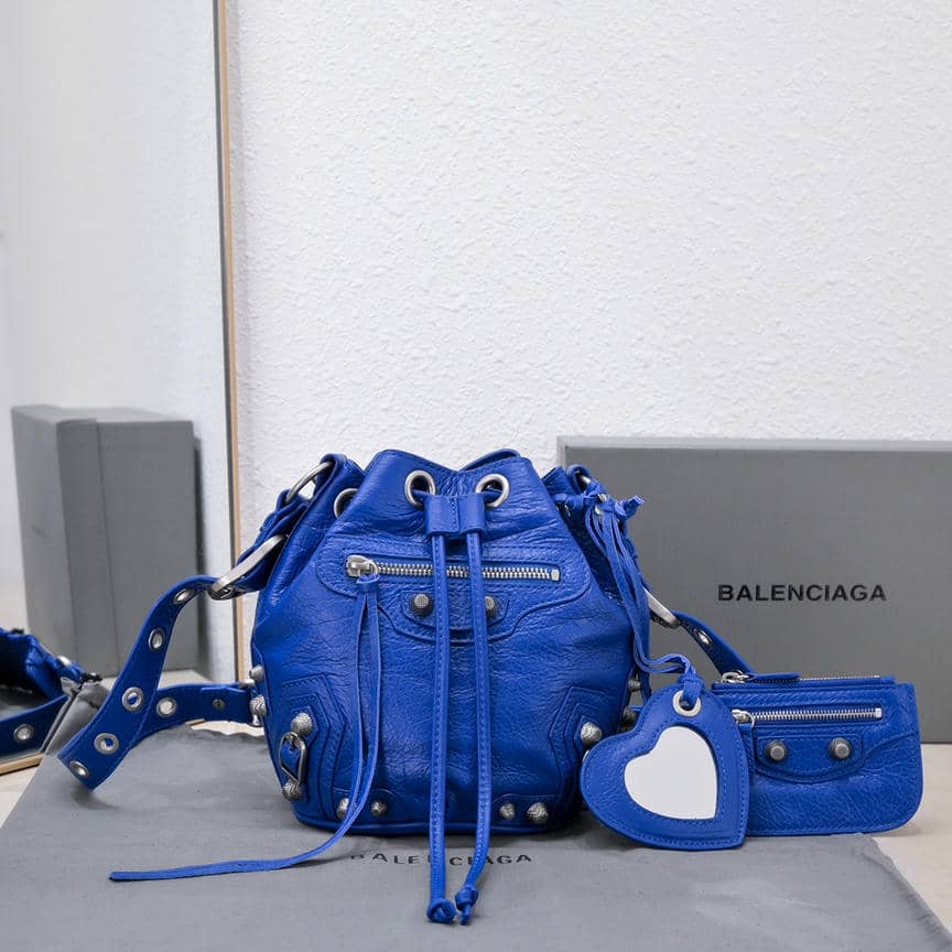 1 Bucket Bag-5